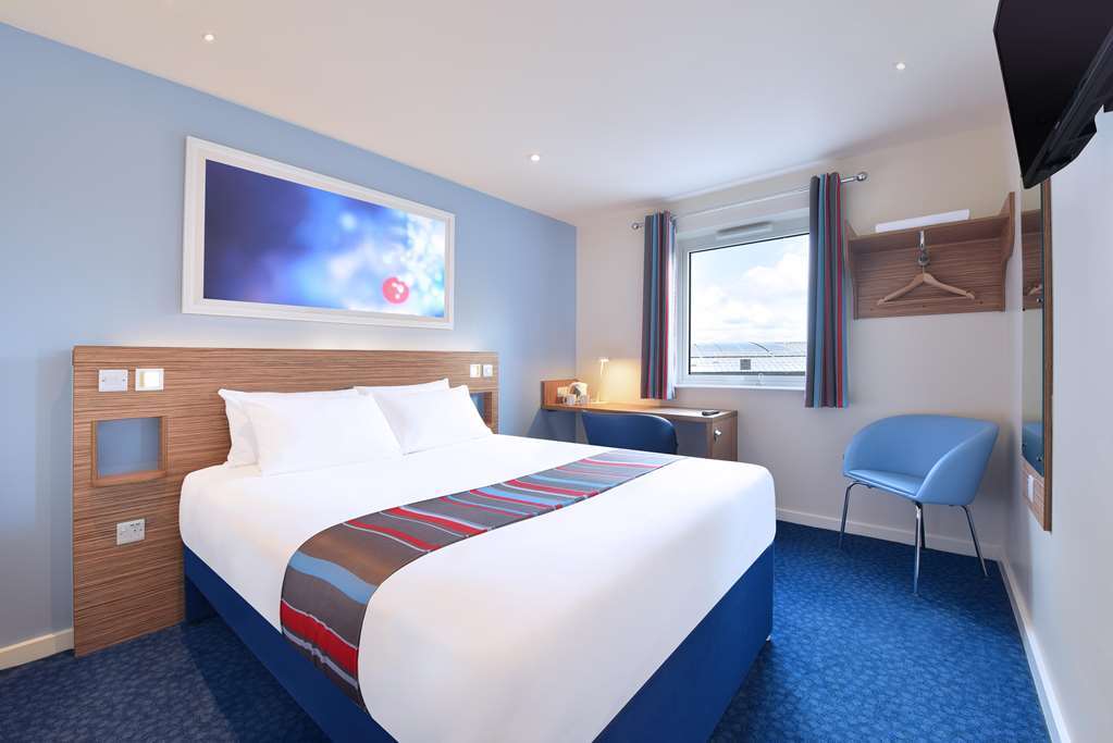Travelodge Cheltenham Phòng bức ảnh
